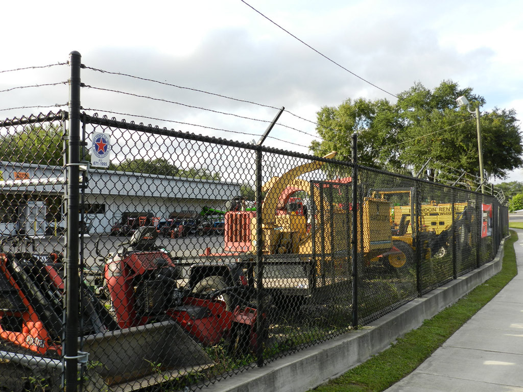 Chain Mesh & Security fencing/ Chain Mesh & Cyclone fencing for sale