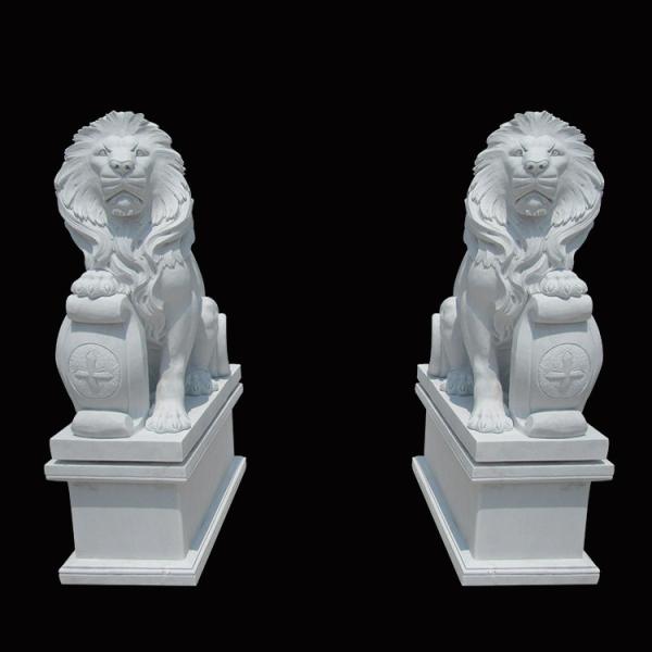 Buy cheap White Garden Cast Iron Decor Carved Stone Pair Animals Lion Polished Finishing from wholesalers