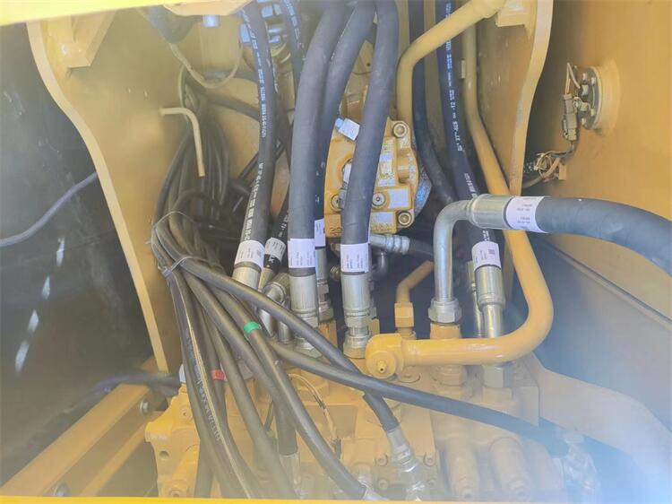 Used Cat 312 Crawler Excavator from Japan with ORIGINAL Hydraulic Cylinder in Shanghai