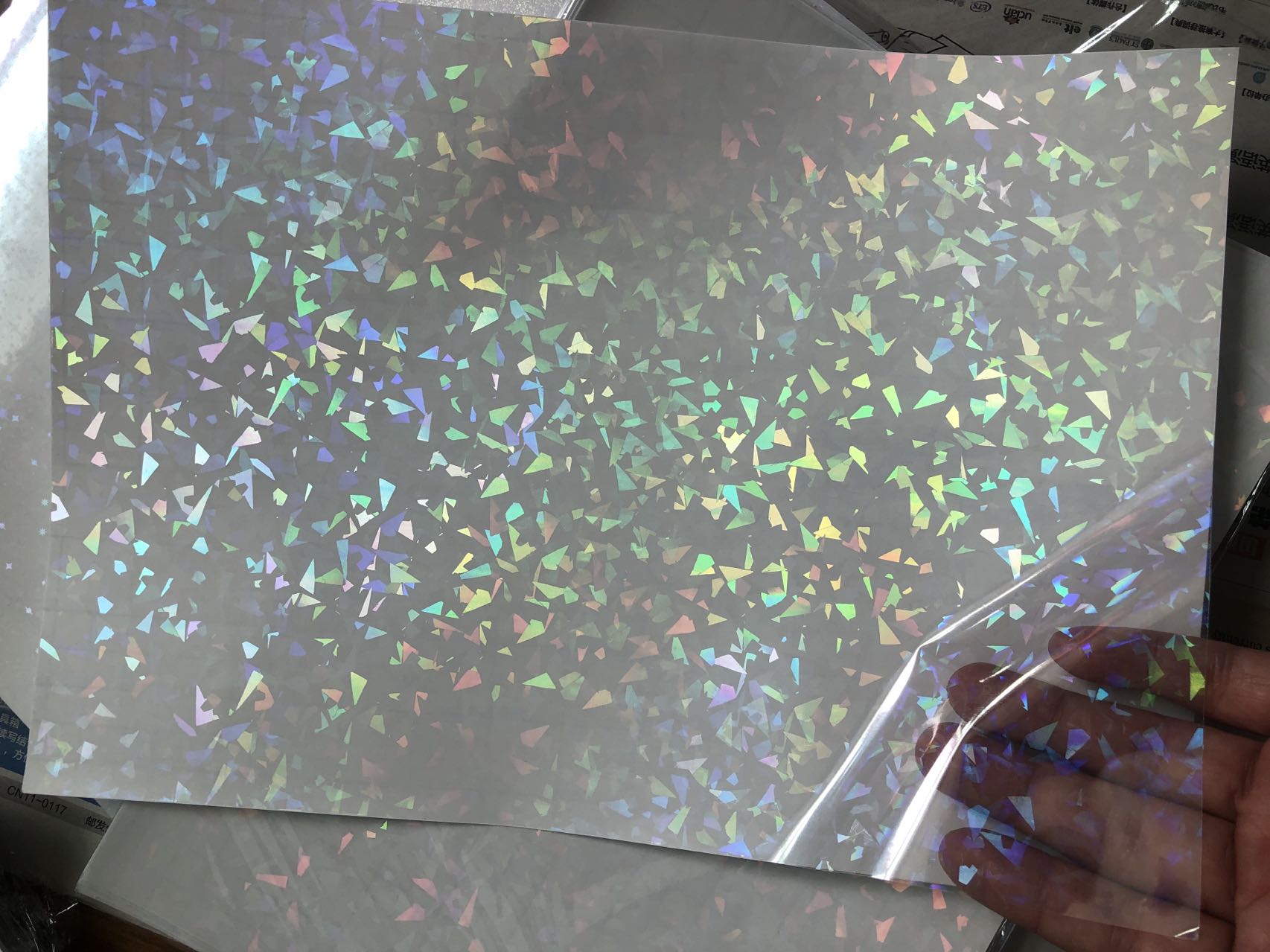 Transparent Self Adhesive Holographic Sticker Film Waterproof For Iridescent Lamination