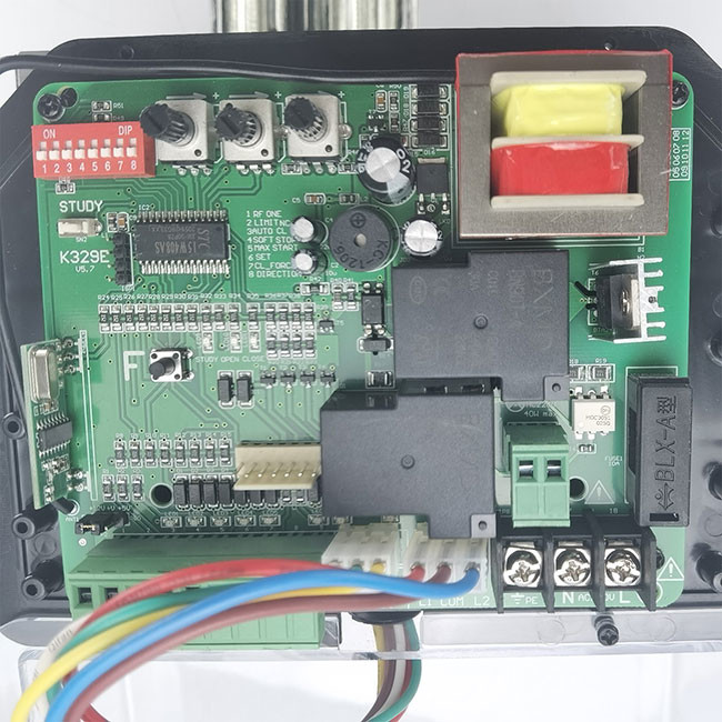 Electronic CE Remote Control Electric Gate Openers For Sliding Gate 700W
