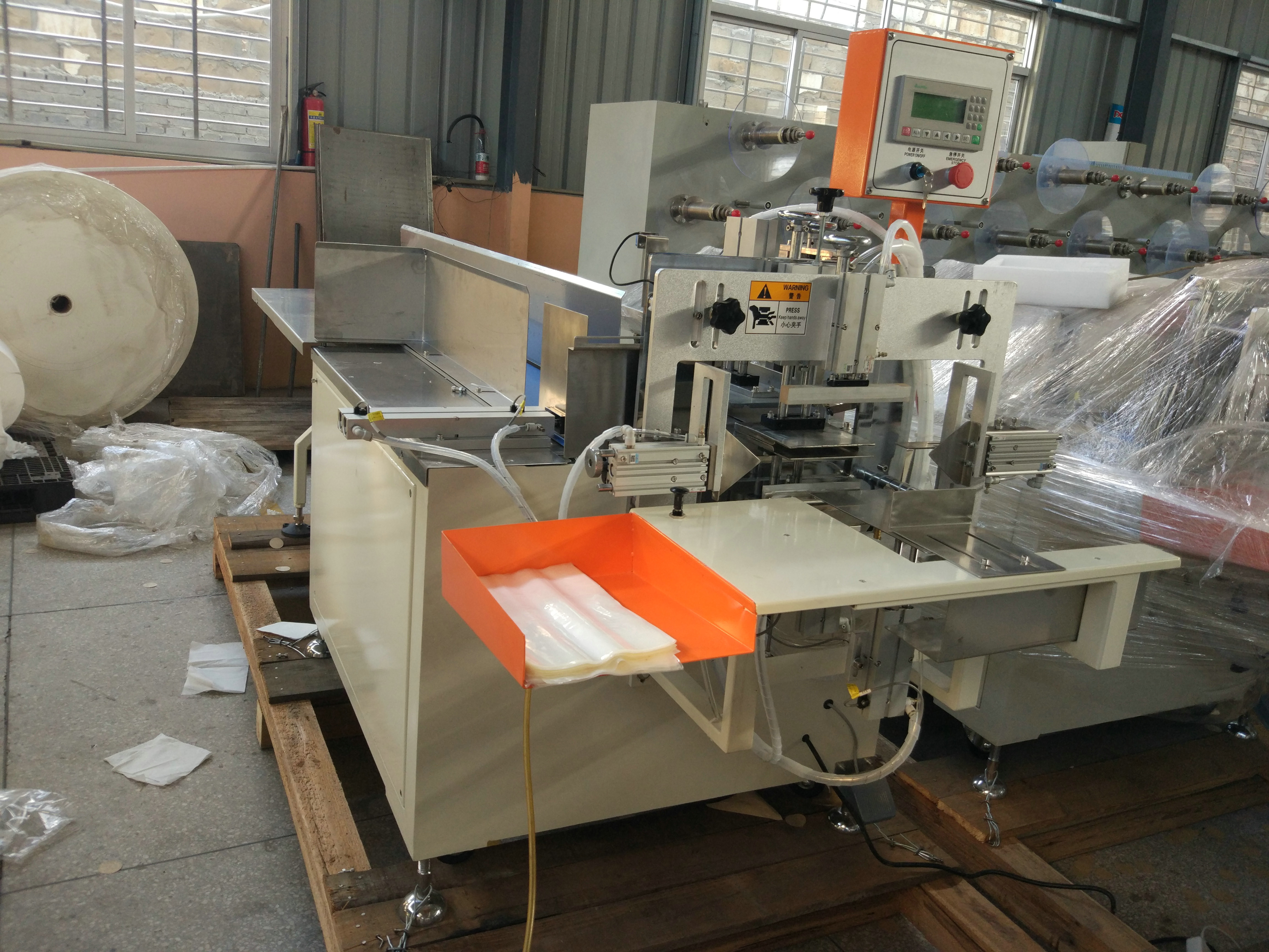 Semi Automatic Good Quailty Napkin Tissue Paper Packing Machine 10-12bags/Min