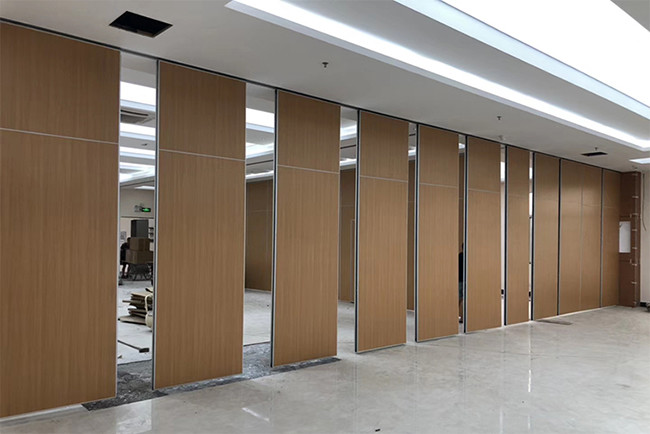 Banquet Hall 65mm Folding Partition Walls Commercial 900-1230mm Width