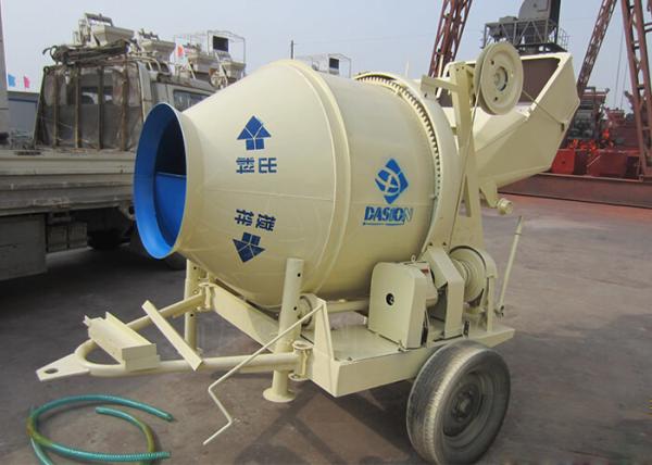 Construction Mobile Electric Concrete Mixer Rotating Climbing Tipping Bucket