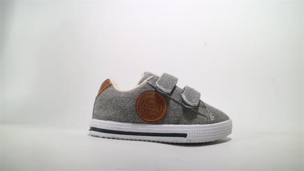 Buy cheap Stay Comfortable Women's Canvas Shoes On Trend Female Canvas Shoes from wholesalers