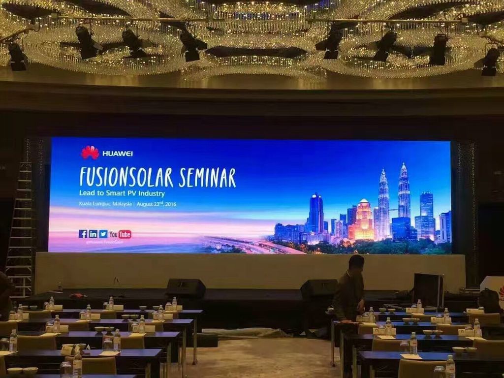 Commercial Advertising P3.91 Rental LED Display For Mobile Media / Shopping Mall LED Screen