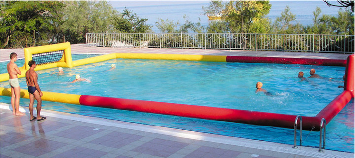 Customized Outdoor Interactive Inflatable Soccer Court Giant Water Inflatable Soccer Game Course Field Arena Court