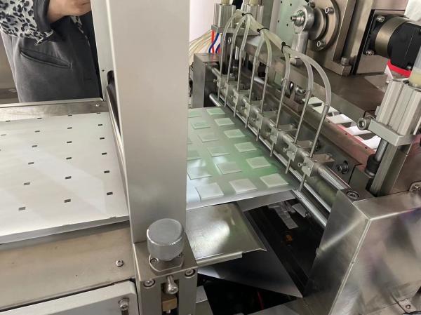 Buy cheap 8 Lanes Alcohol Medical Pads Alcohol Cosmetic Cotton Pad Making Packing Machine from wholesalers