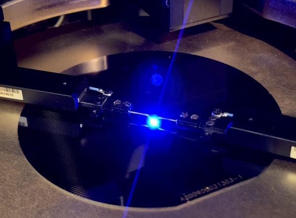 Customized GaN-On-GaN SiC Silicon Sapphire Substrate Epitaxial Wafer 4inch Dia