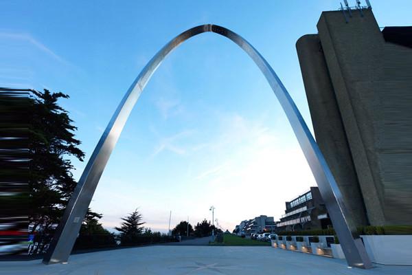Buy cheap Arch Design Polished Finish Stainless Steel Metal Sculpture For Various Color from wholesalers