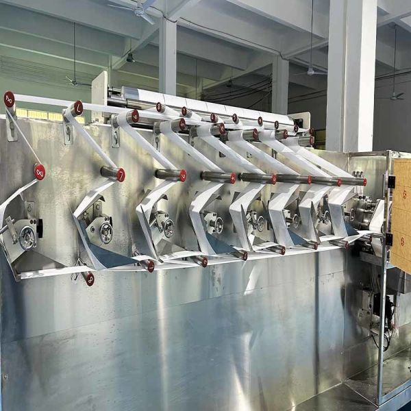 8L High Efficiency Family Wipe Packing Machine Servo Driven Stacking System Wipes Machine
