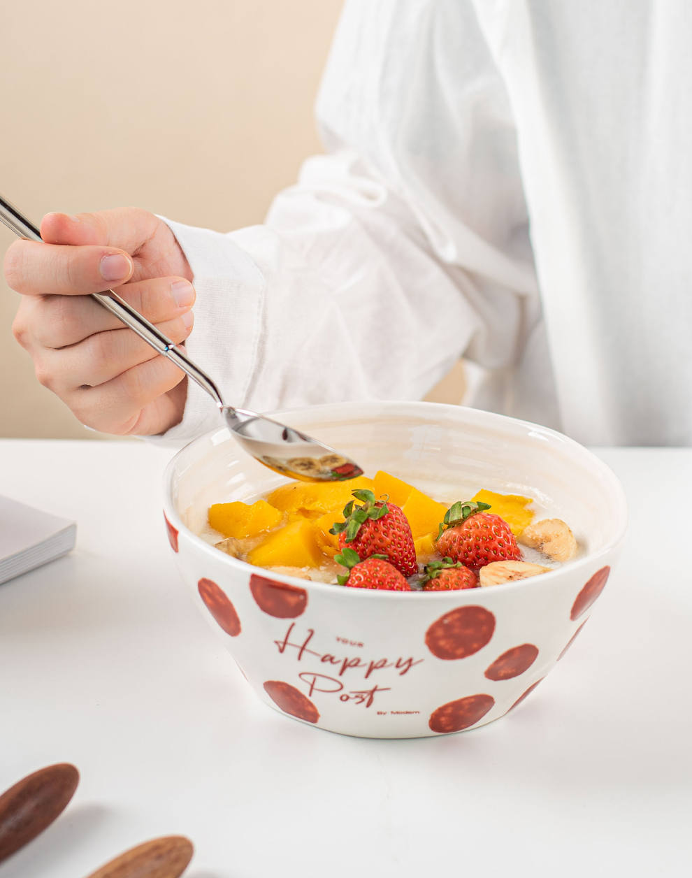 Vintage Design Round Decal Porcelain Cereal Bowls For Party Bulk Salad Ceramic Soup Bowl