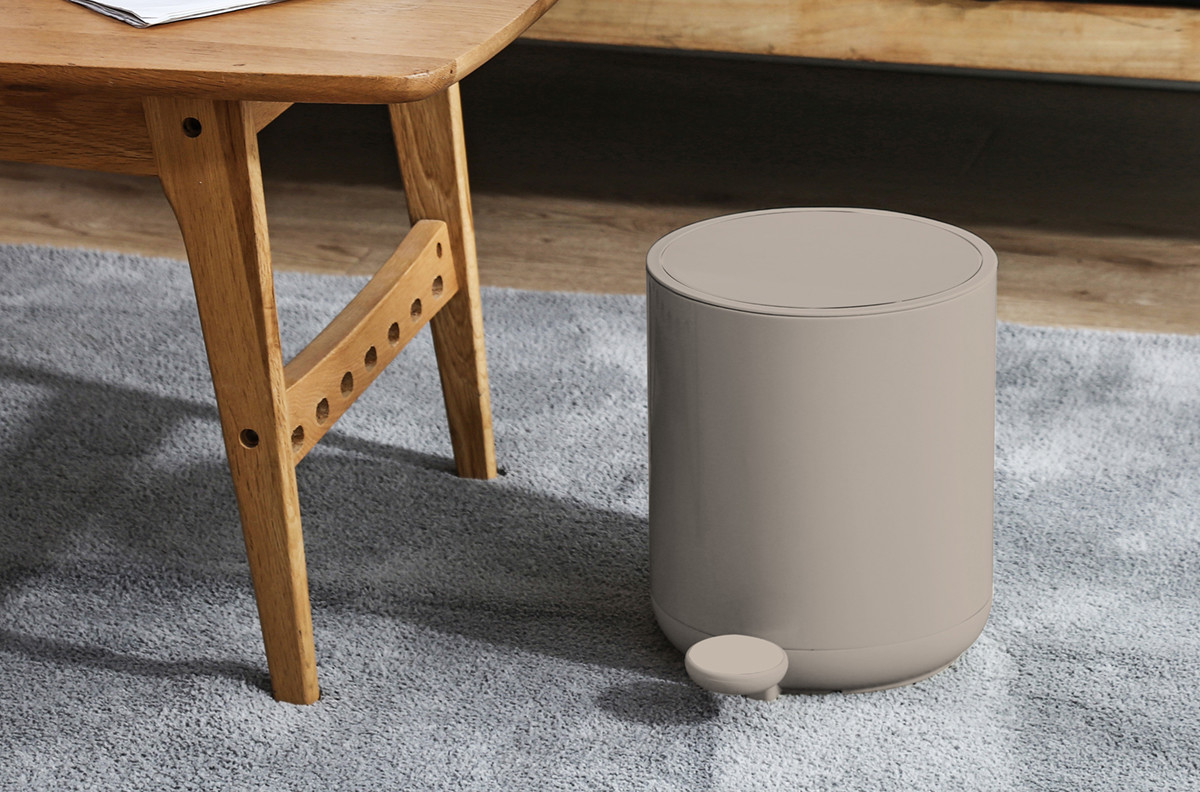 Modern Living Room Organizer Step On Garbage Can With Soft Close
