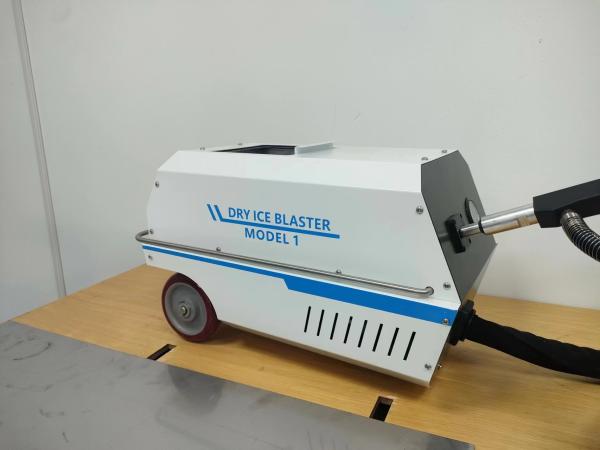 Buy cheap 3M Standard Length Ice Spraying Tube Dry Ice Cleaning Machine For Cleaning from wholesalers