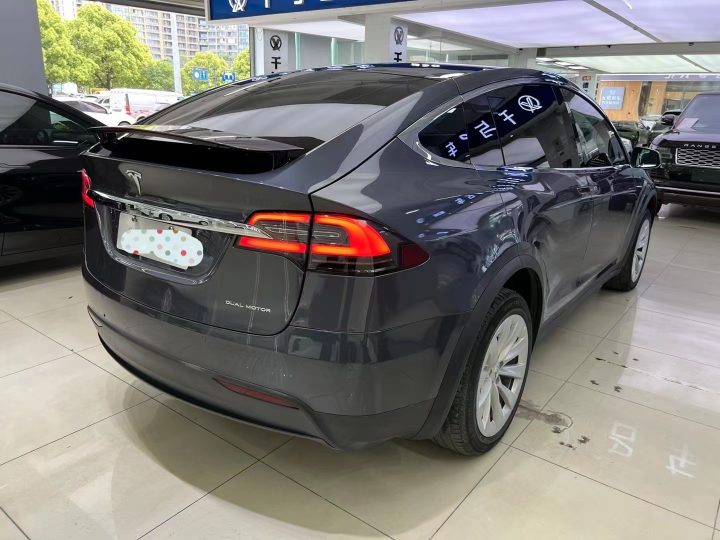21 Silver Tesla Model X Dual Motors Ternary Lithium Battery Mileage 43000KM SUV