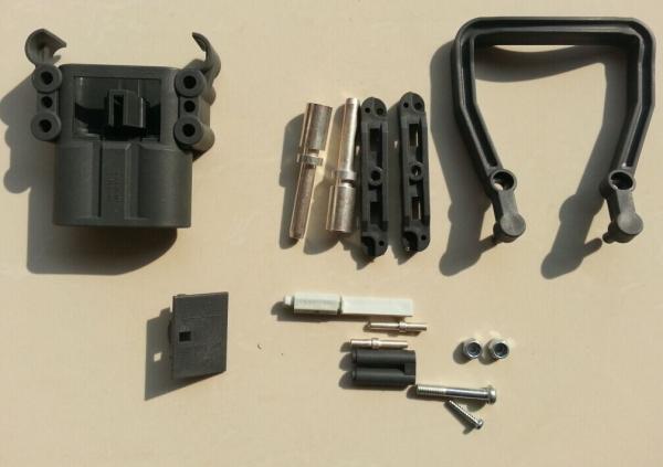 320A Anti Acid Forklift Battery Connector -20℃ - 105℃ Operating Temperature