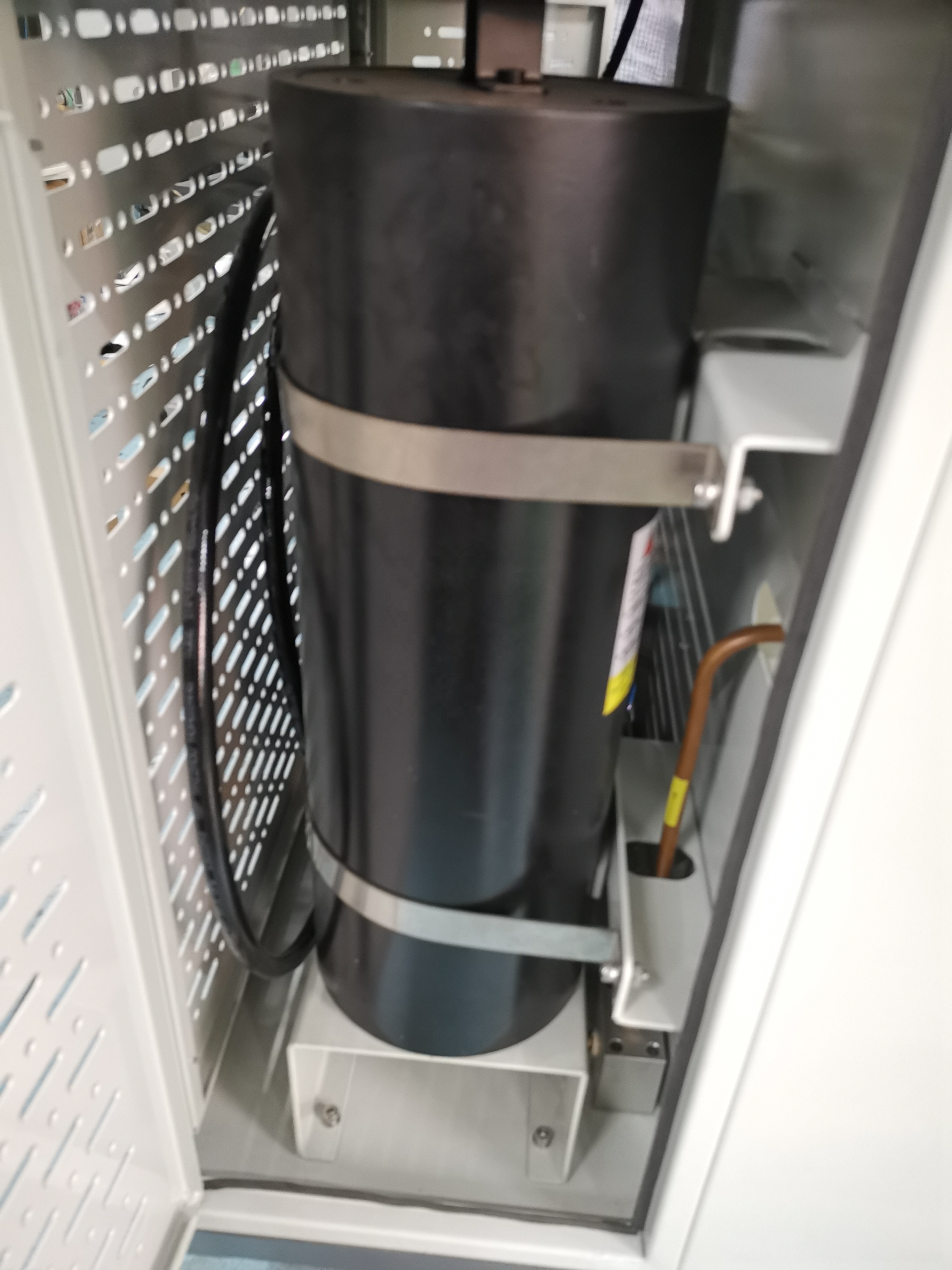 2.5KW HVAC Refrigerant Gas Charging Machine For Air Conditioner