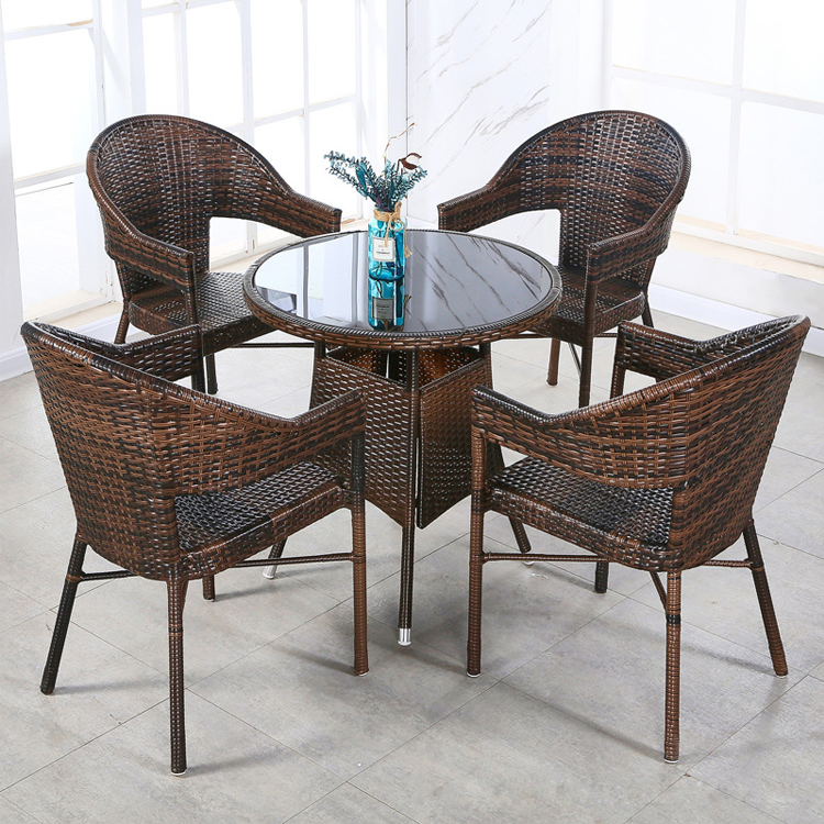 Custom Logo Woven PE Rattan Dining Table and Chairs for Hotel Outdoor Patio Armchair Set