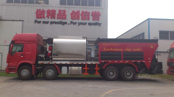 Buy cheap Sinotruk 14m3 Hopper Capacity Road Maintenance Truck / Road Surfacing Equipment from wholesalers