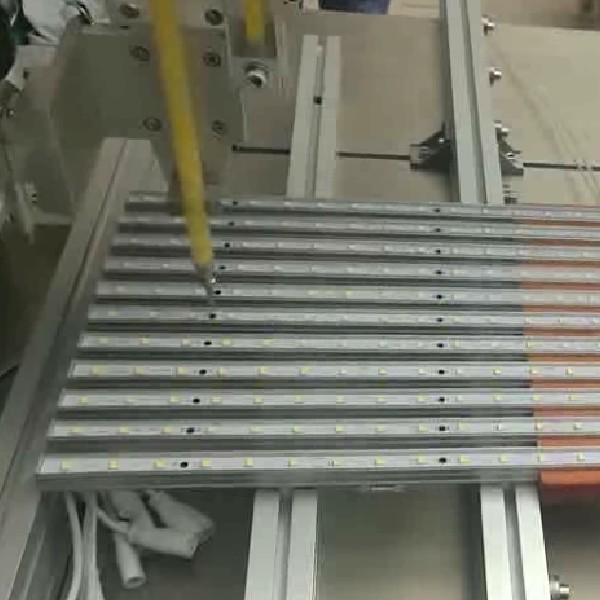 Buy cheap 1:1 Automatic Glue Dispensers 2280*1380*1500mm Robotic Dispensing System Customized from wholesalers