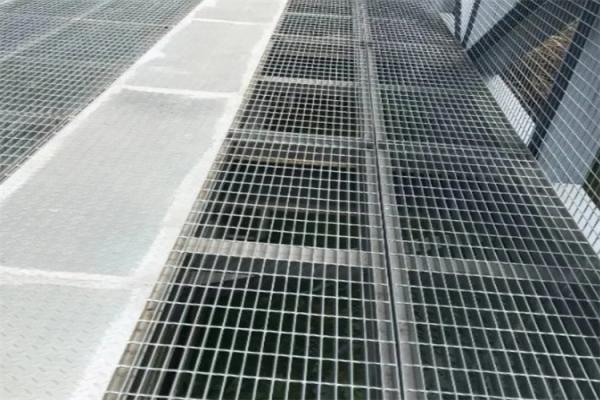 Hot Dipped Galvanized Steel Bar Grating / Floor Grating / Stair Treads /