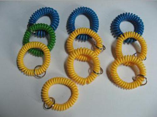 Quality Yellow blue coil key chain stretch spiral wrist keychain split ring from China factory for sale
