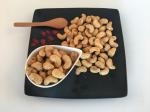 Delicious Coated Roasted Cashew Nuts Snacks Low Fat No Food Color