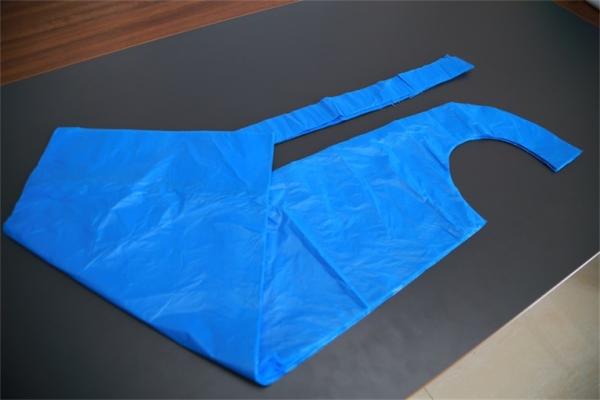 Buy cheap Waterproof LDPE Blue Disposable Aprons For Medical / Food Industry Protection from wholesalers