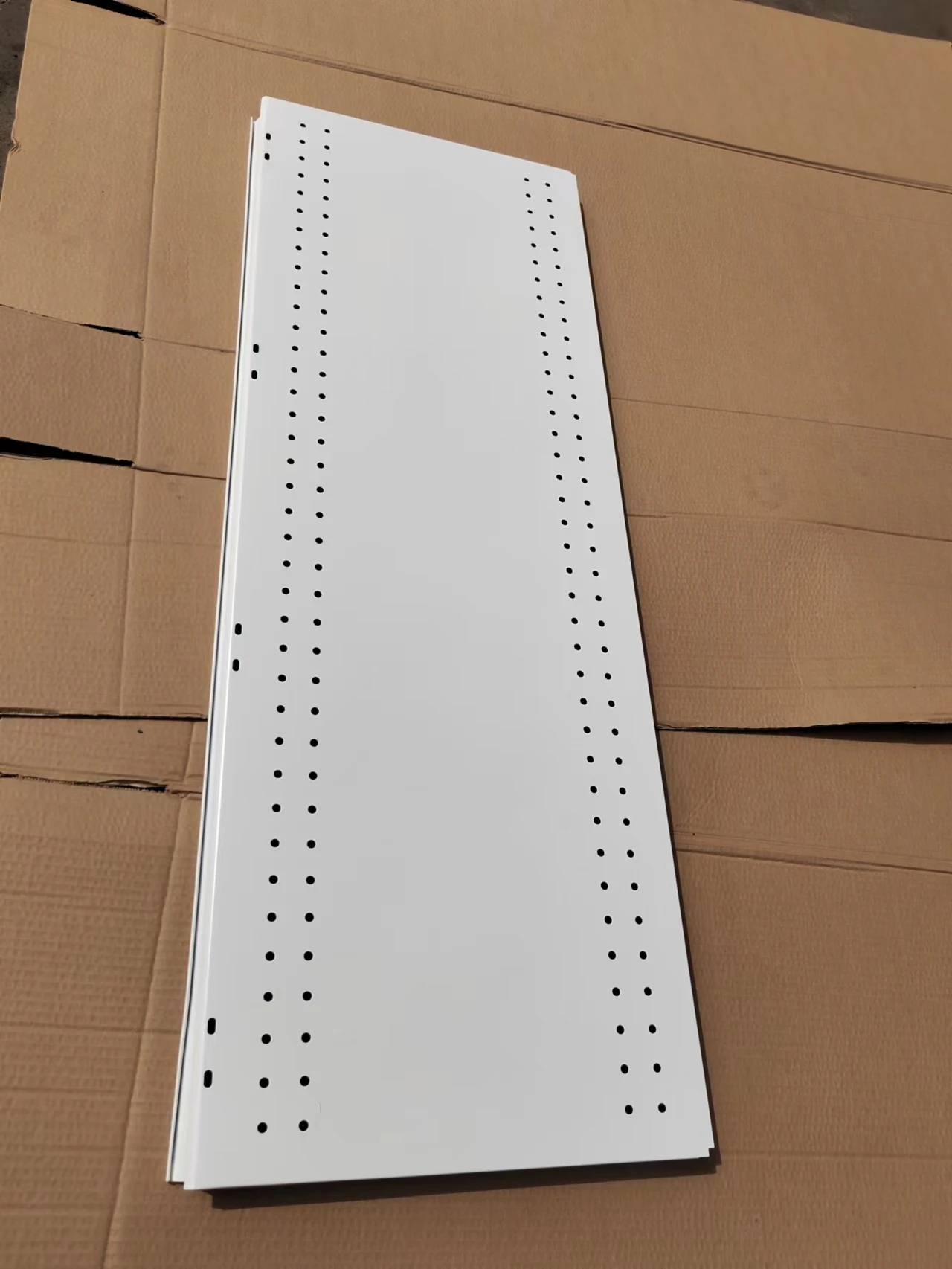Factory custom color size metal white conveni store shelf supermarket shelf for retail store