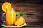 Natural Fresh Juice Vending Machine 24 Hours Self Service Vending Kiosk