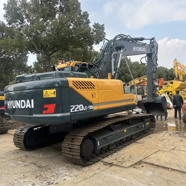 Buy cheap Second Hand R220-9 Excavator Hyundai Hydraulic Crawler Digger Good Condition from wholesalers