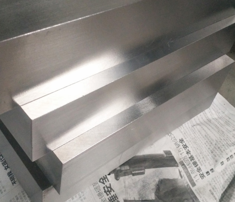 Density 4.5g/Cm³ Titanium Alloy Sheet , Pickling Titanium Rectangular Bar
