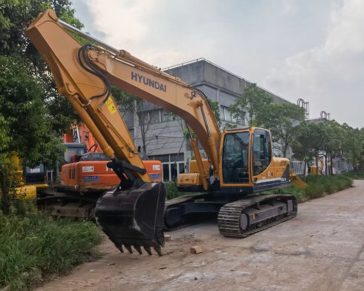 2016 Used Hyundai Robex 220 Crawler Excavator R220LC-9S with Hydraulic Pump