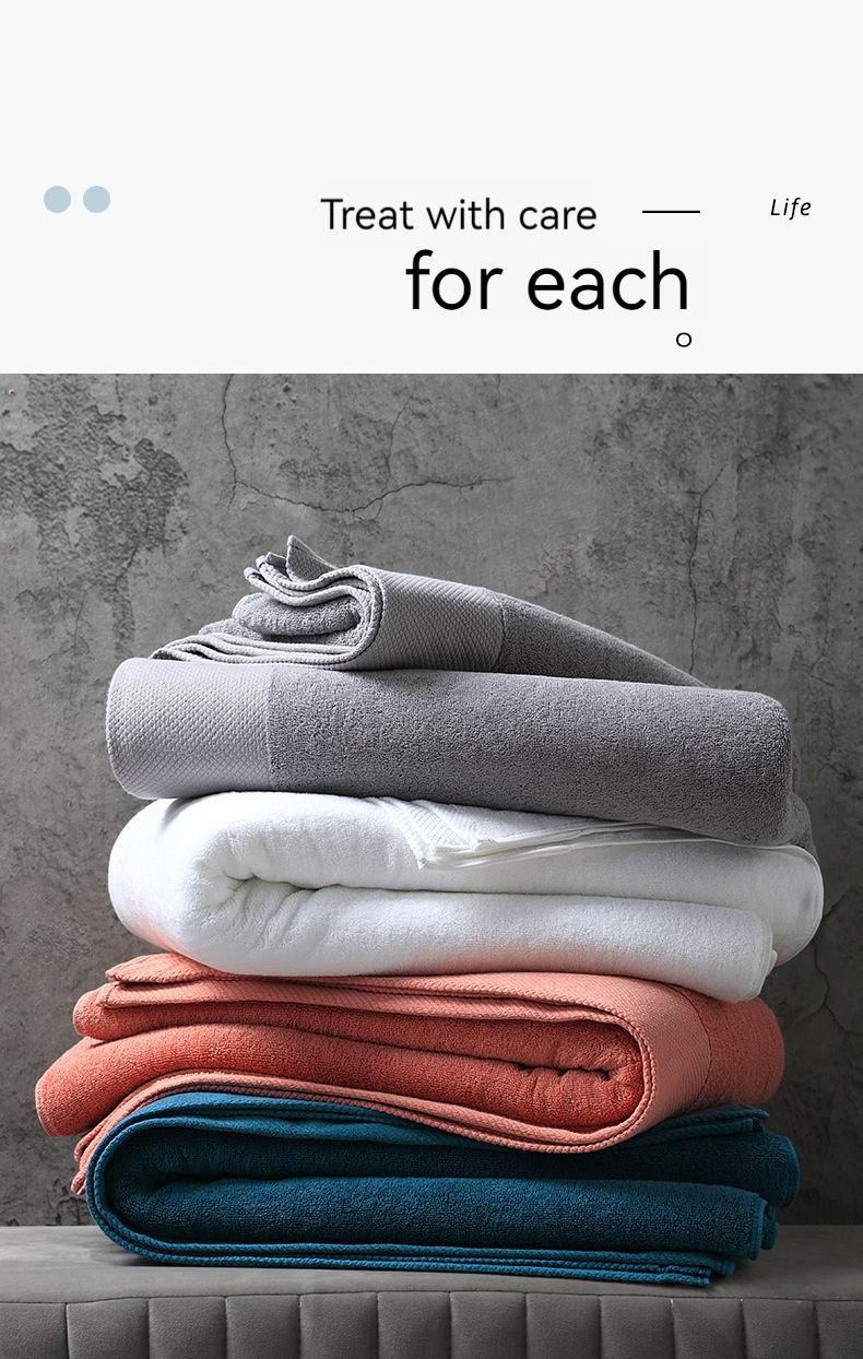 Customized Polyester/Cotton Luxury Hotel Embroidery Bath Towel Set for Super Absorbency