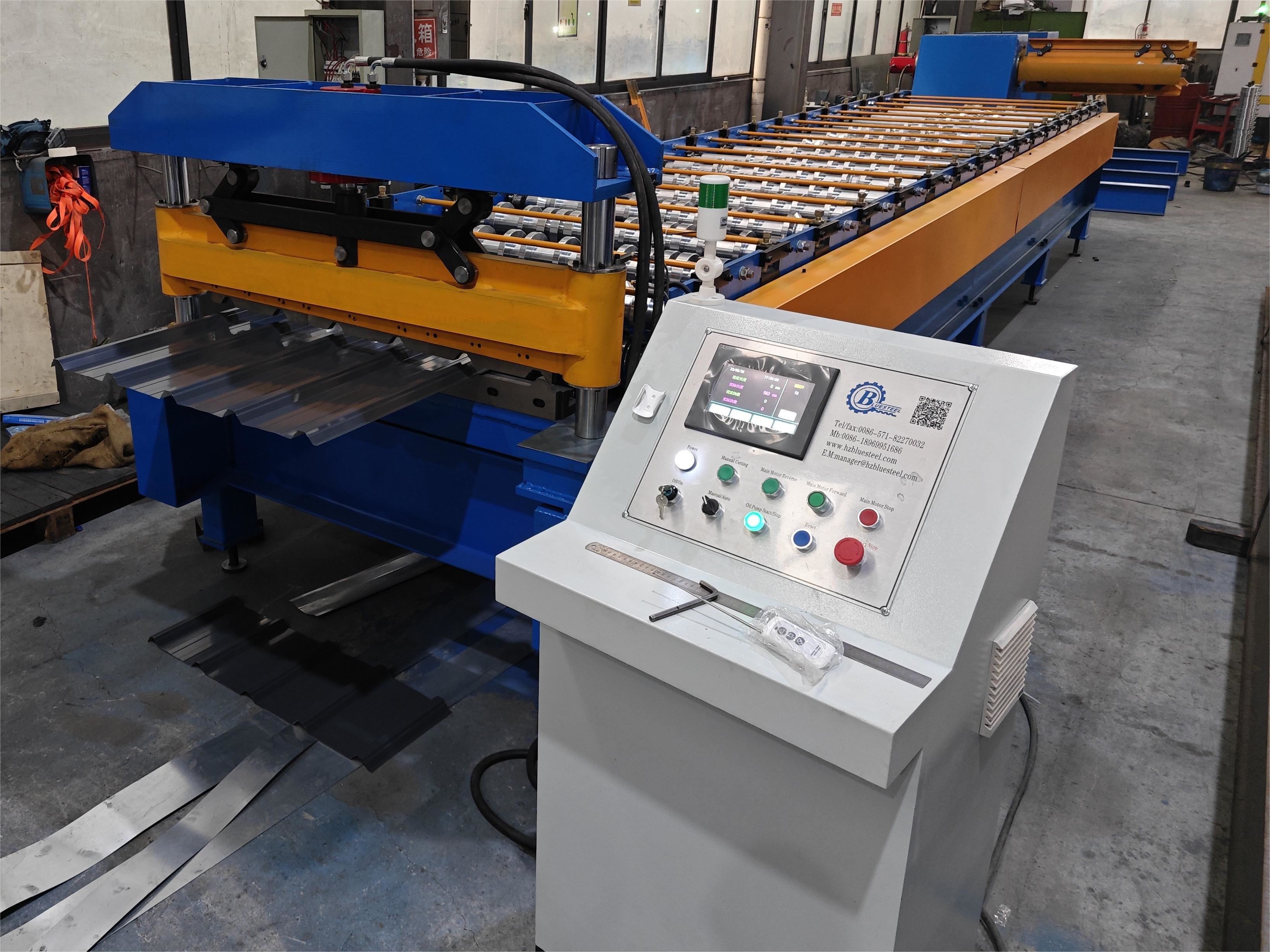 45 Steel Material Roof Sheet Forming Machine 380V/50HZ/3Phase