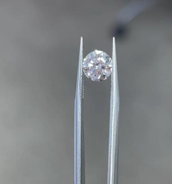 Large Size 4ct Lab Created Synthetic Diamonds White Round Brilliant Cut IGI