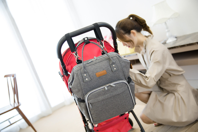 Factory Hot Sell Diaper Bag Large Capacity Mommy Maternity Nappy Backpack with USB Stroller Hooks for Baby Car