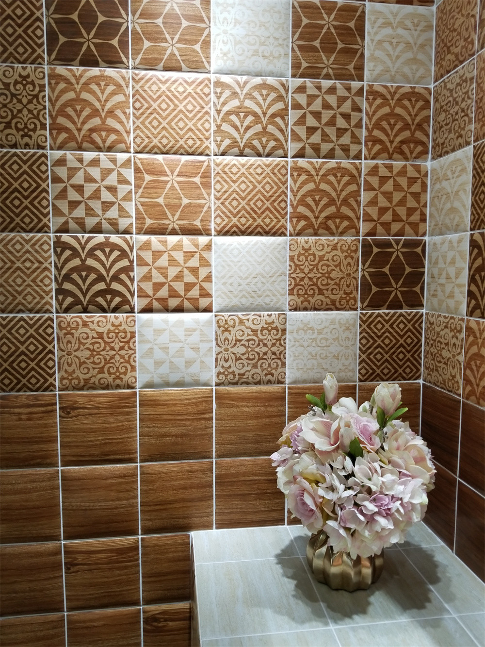 Yellow 152x152mm Mosaic Ceramic Wall Bread Tiles For Living Room And Bathroom
