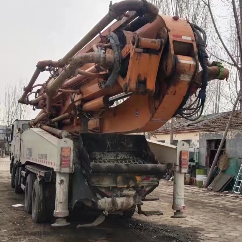 2012 Used Construction Machine Zoomlion 62m Concrete Pump Truck