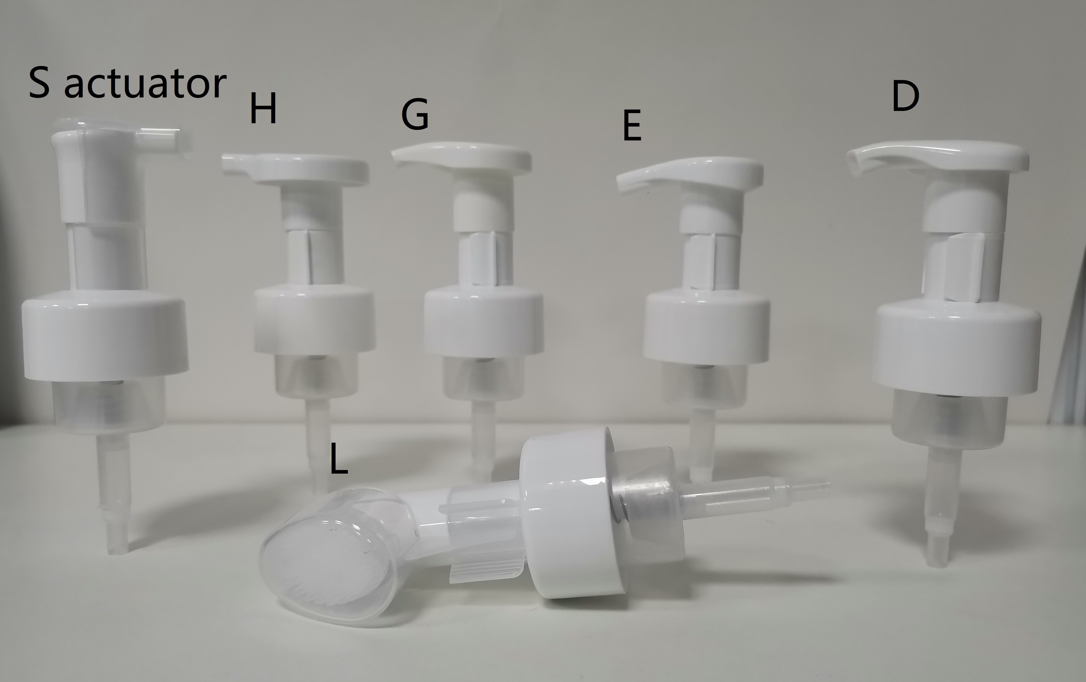 Clip Lock Plastic Foam Pump Customer Color Cream Dispenser For Household Facecare