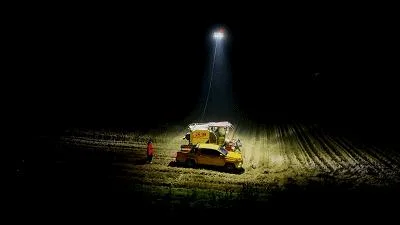 Lighting Drone by Tether Cable Supply Power Continuously 24 Hours for Emergency Lighting