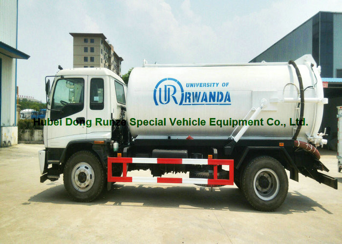 ISUZU Septic Vacuum Trucks / Sewer Suction Truck Euro 5 Engine 205HP