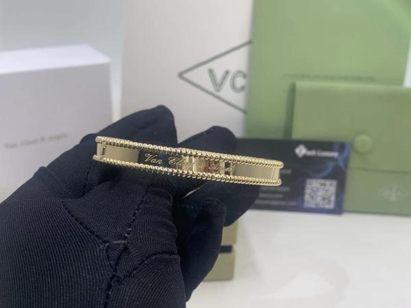 Buy cheap Van Cleef & Arpels PerléE Signature Bracelet Medium Model 18K yellow gold from wholesalers