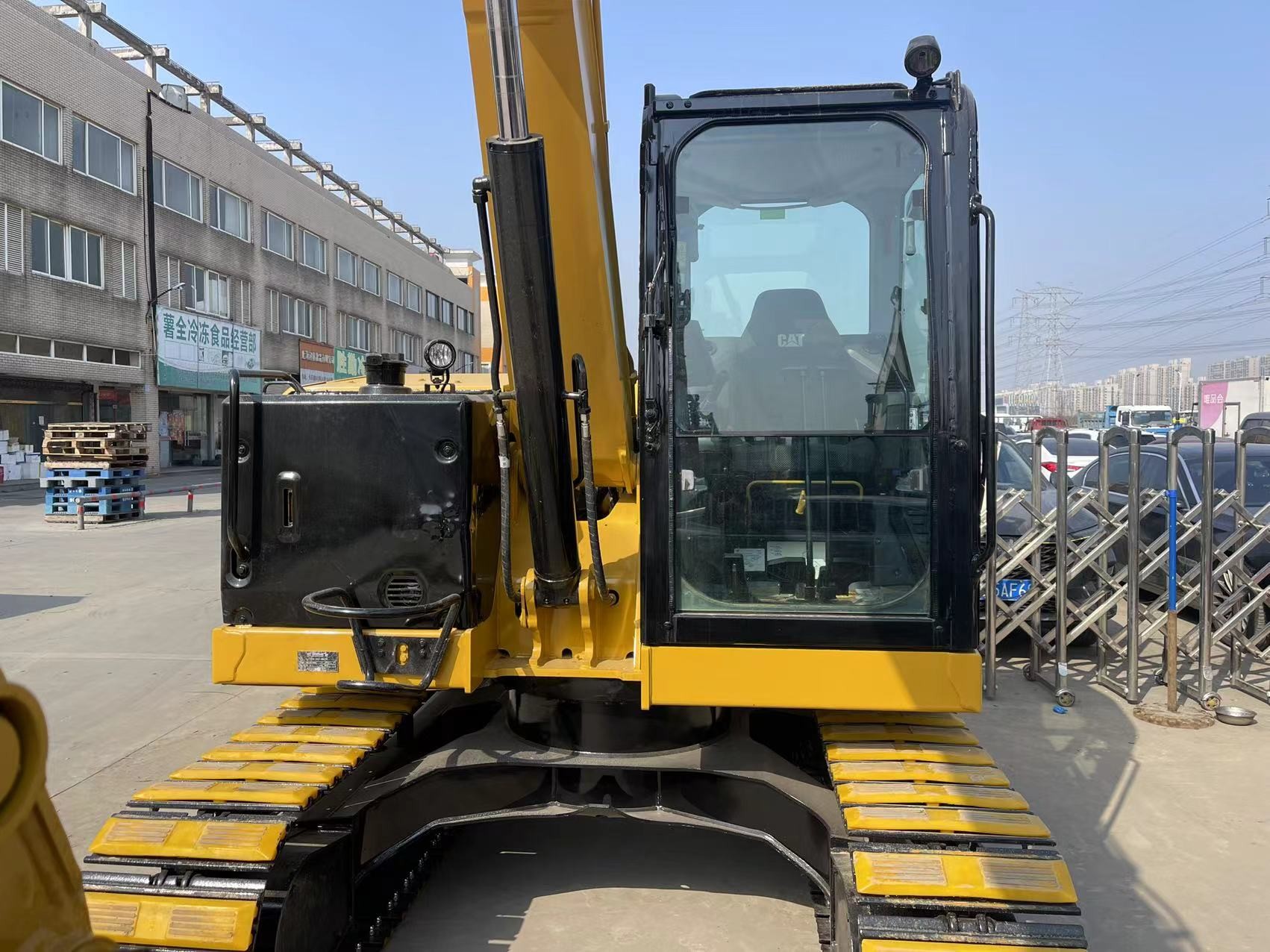Used Caterpillar 307.5 Excavator 0.33 M3 Bucket Capacity For Construction Projects