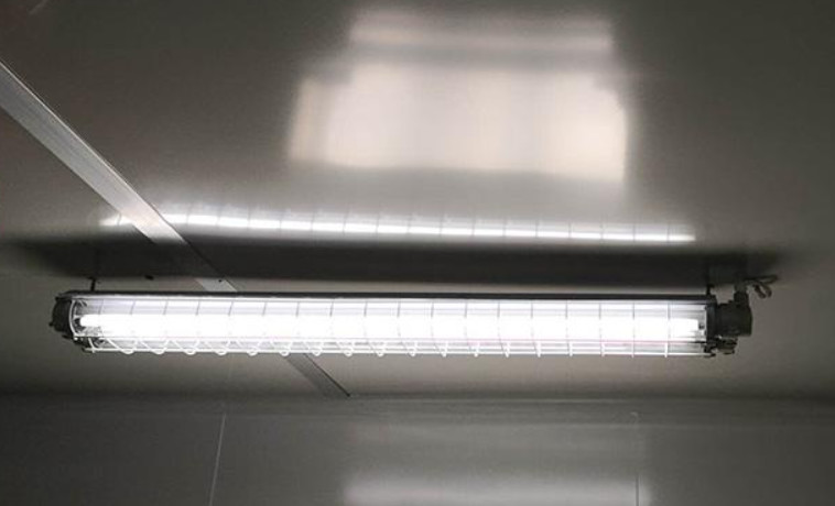 Stainless Steel Exposed Fasteners 1200mm 50/60Hz Ex-proof Fluorescent Light Fixture L700*W700*H90 For Gas Pipelines