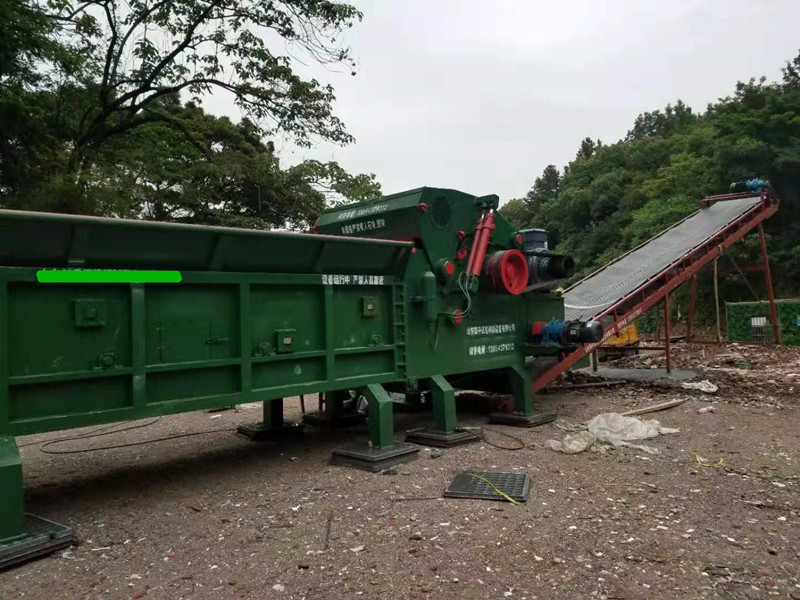 wood chipping machine/wood chipper shredder for sale, nail wooden pallet crusher shredder machine