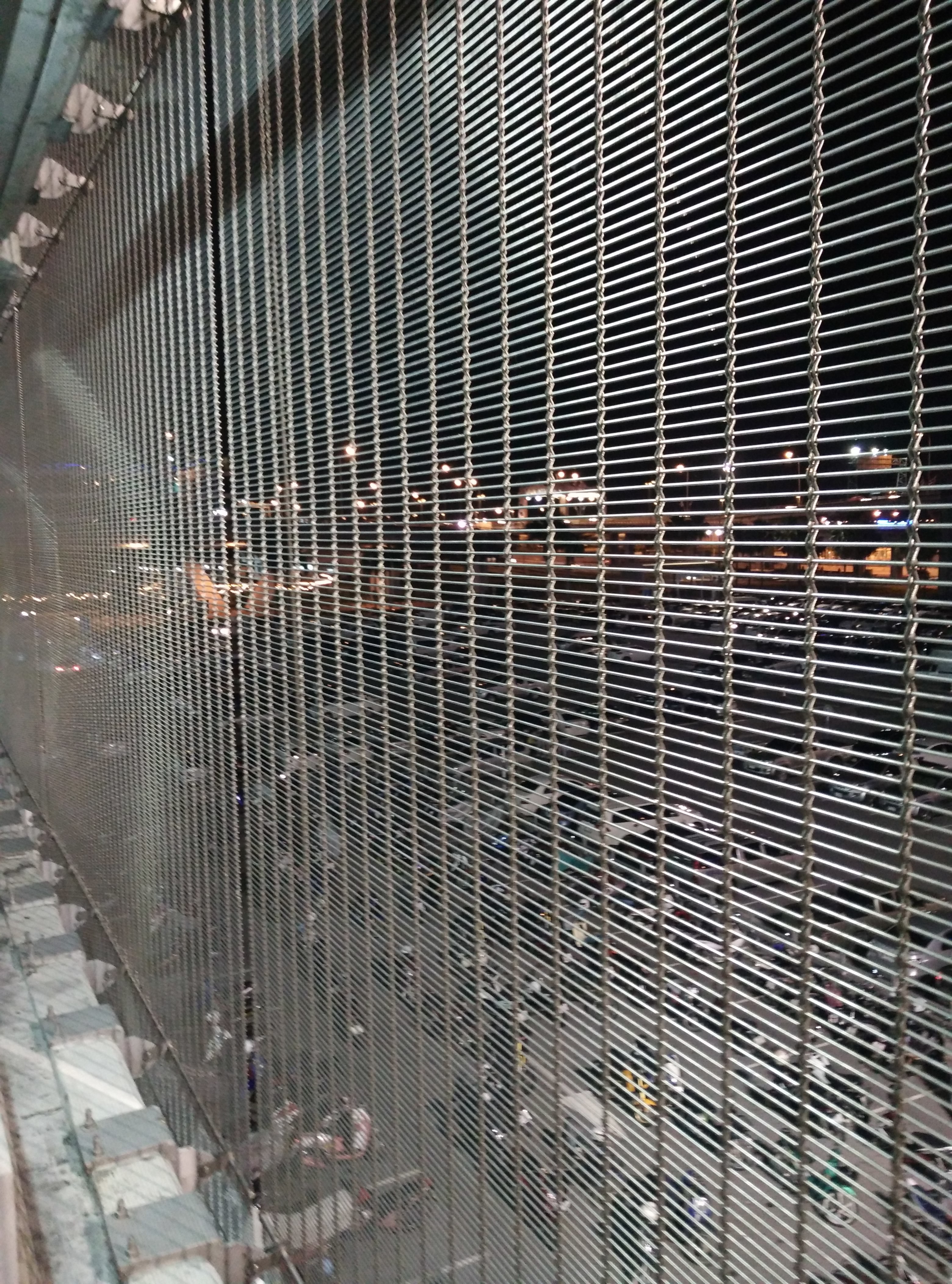 SS304 Decorative Wire Mesh Screen Facade 1m Width Customized Color