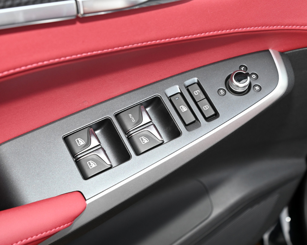 Changan Gasoline CS75 PLUS 2022 1.5T Automatic Luxury Version 5 Seats SUV