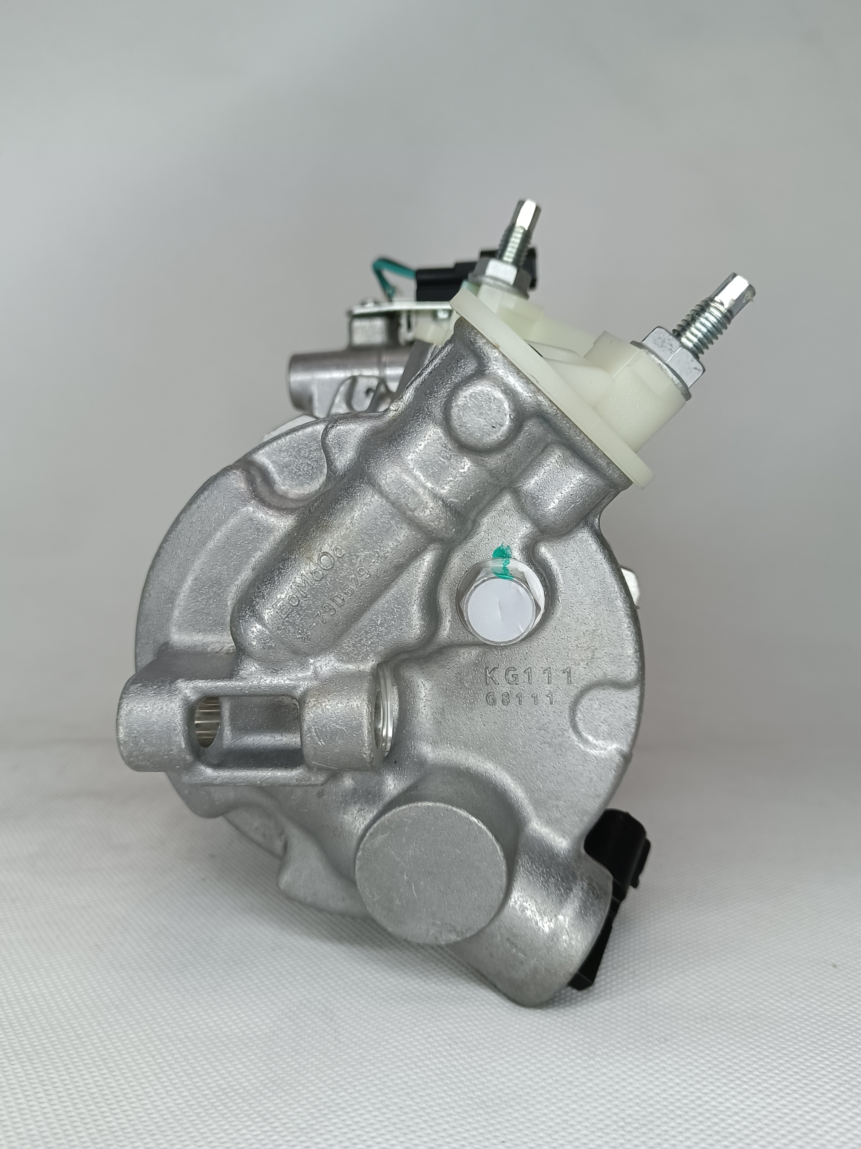 Auto Ac Conditioning Compressor For Ford mustang2.3T FR3Z19703A Compressor assembly