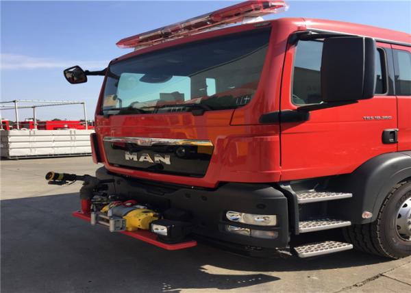 Buy cheap DN65 SS304 8 Crew 90km/H 30L/s Fire Fighting Truck from wholesalers